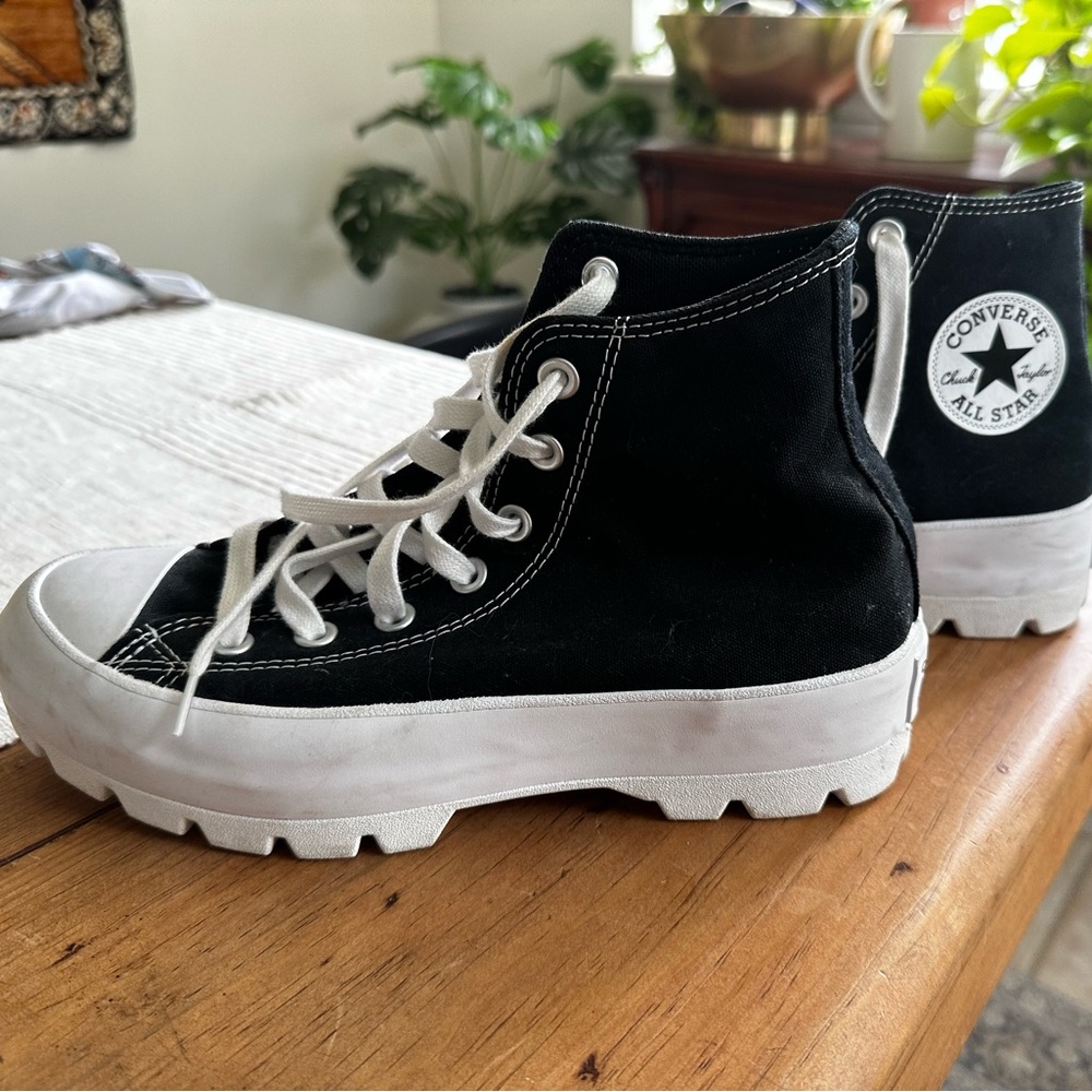 Converse High Top Lug Sole Chuck Taylor